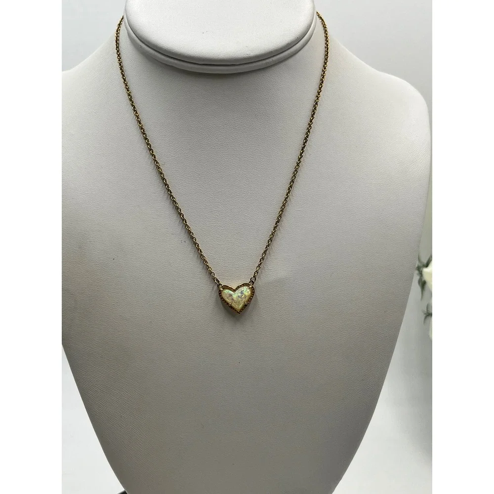 KENDRA‎ SCOTT Ari Heart Necklace Gold Plated Opal Stone